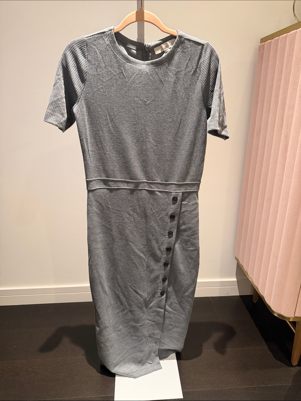 LOFT Gray Short-Sleeve Midi Dress with Side Button Trim